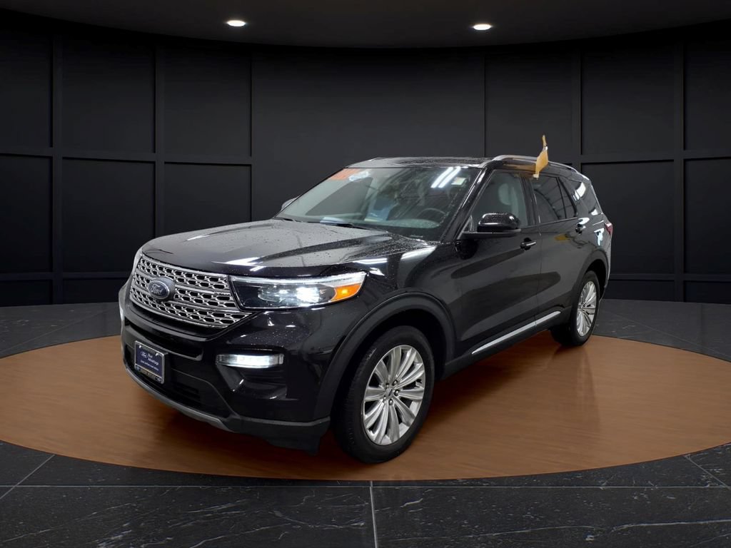 Certified 2022 Ford Explorer Limited w/ Limited Technology Package AWD/4WD image 3
