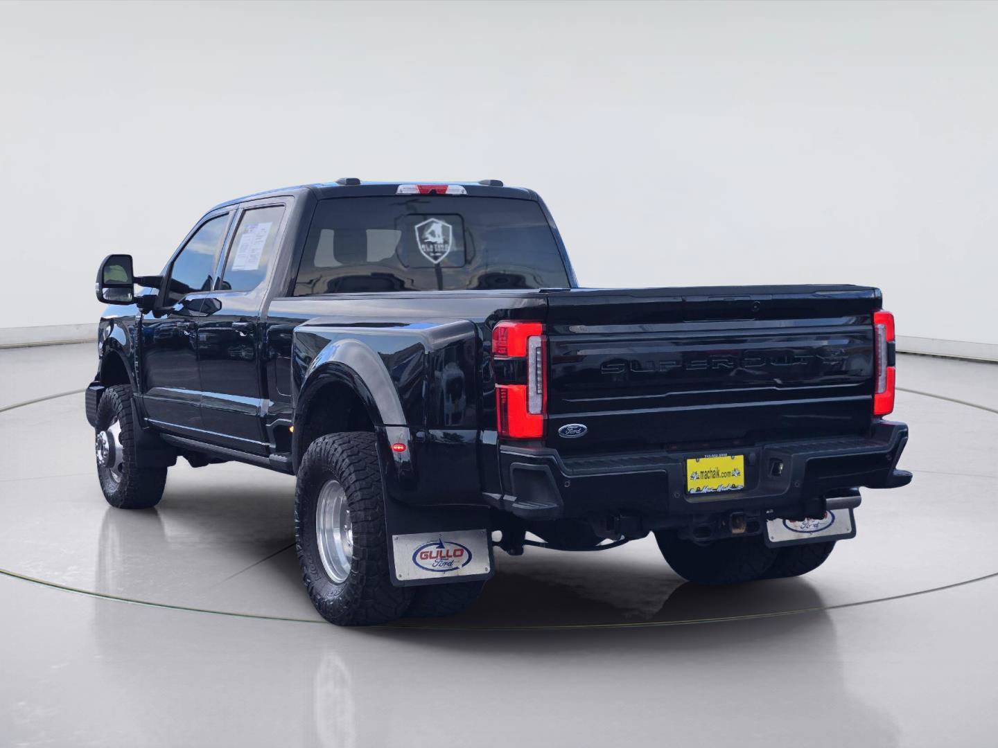 Certified 2025 Ford F350 Platinum AWD/4WD image 6