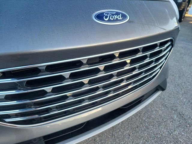 Certified 2022 Ford Escape Titanium w/ Titanium Premium Package image 6