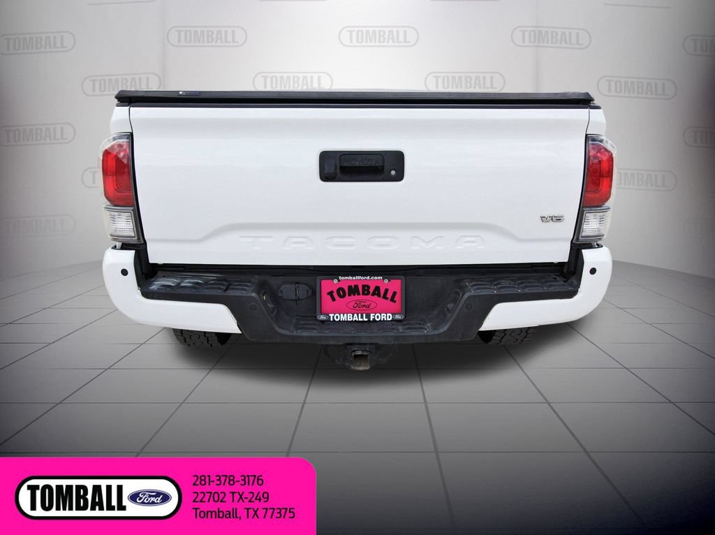 Used 2023 Toyota Tacoma TRD Off-Road w/ Technology Package AWD/4WD image 31