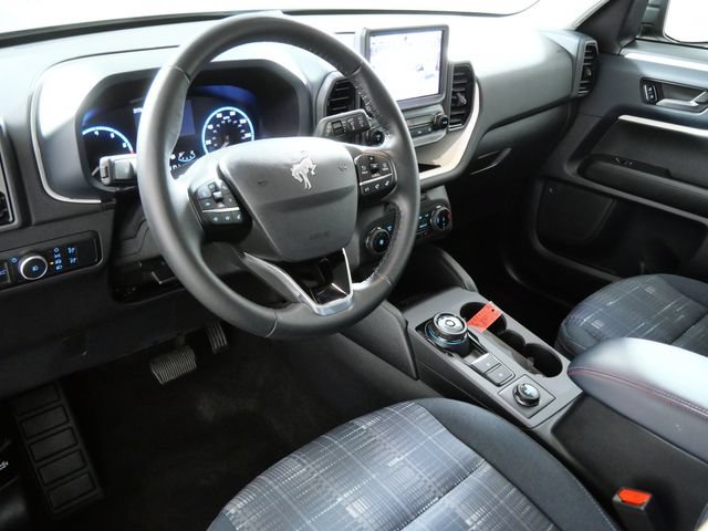 Certified 2024 Ford Bronco Sport Heritage w/ Heritage Convenience Package AWD/4WD image 4