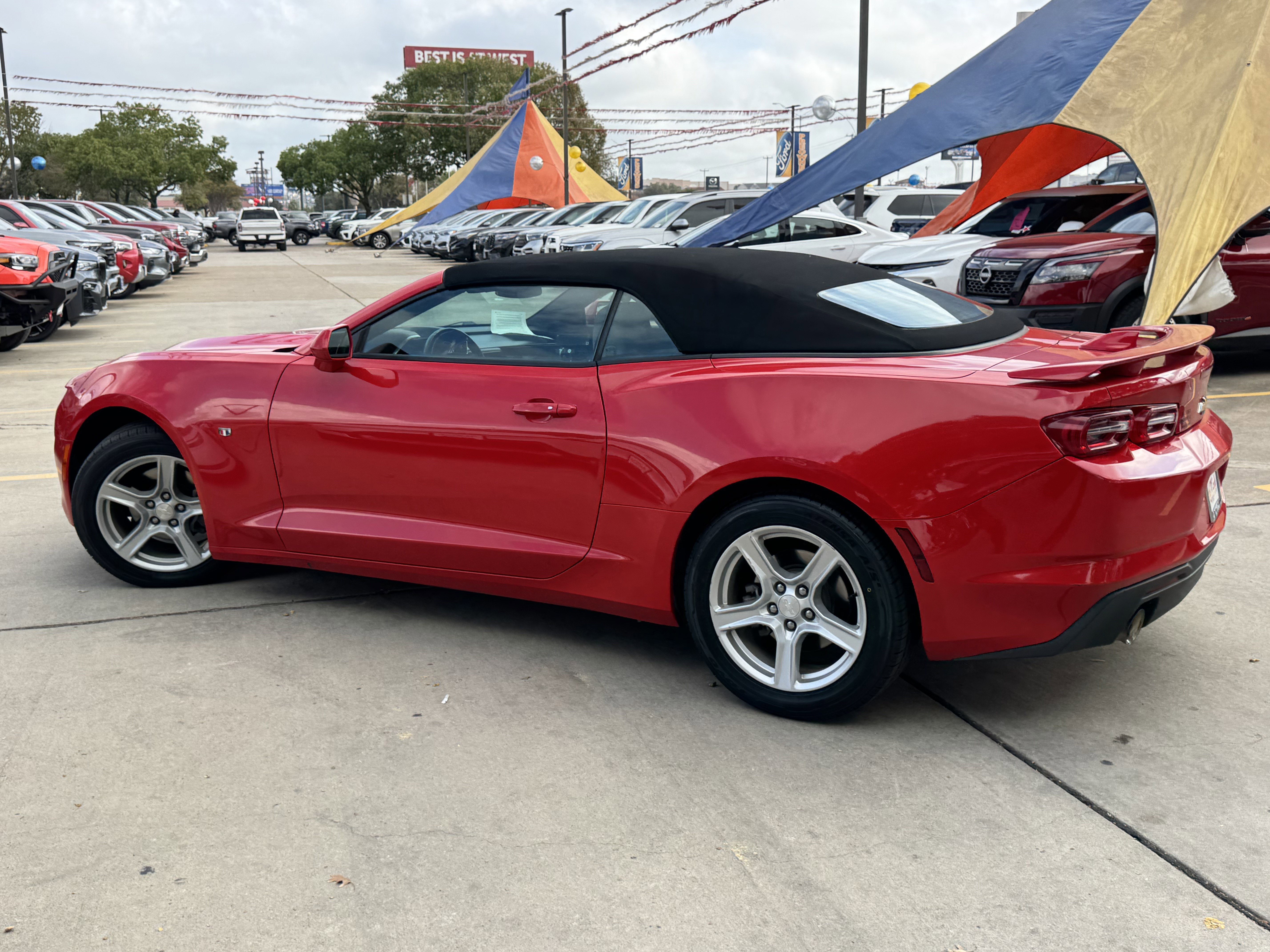 Used 2023 Chevrolet Camaro LT image 5
