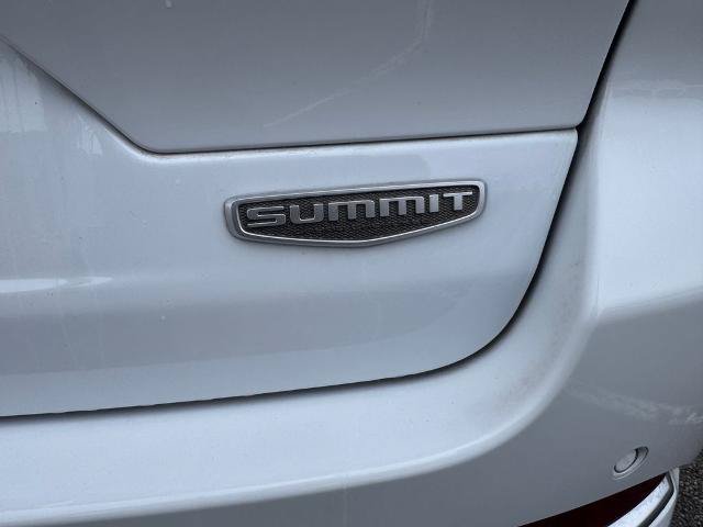 Used 2024 Jeep Grand Cherokee Summit w/ Adv Protech Group IV AWD/4WD image 8