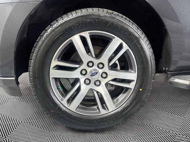 Certified 2022 Ford Expedition Max Limited RWD image 34