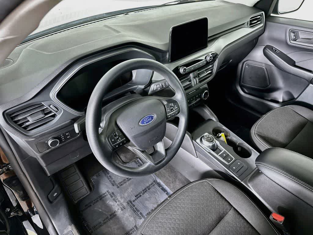 Certified 2025 Ford Escape Active AWD/4WD image 2