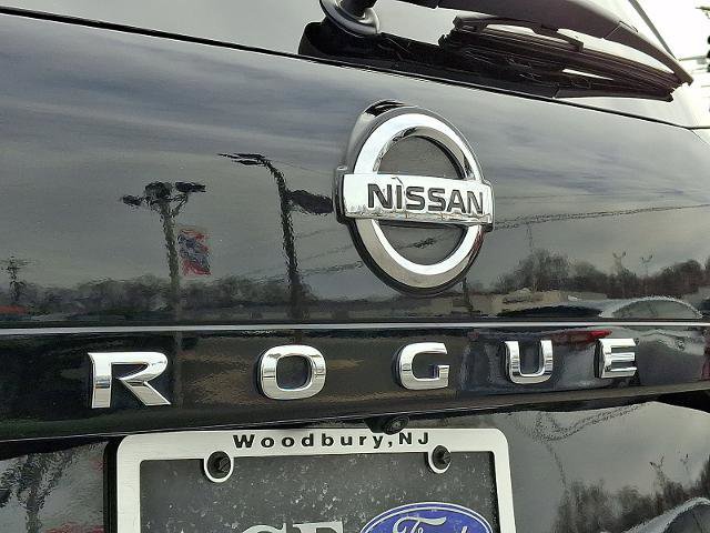 Used 2021 Nissan Rogue SV image 30