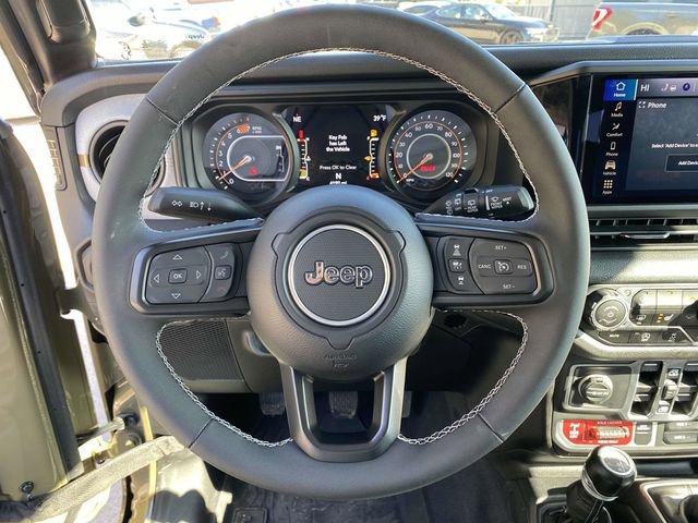 Used 2025 Jeep Wrangler Willys image 19