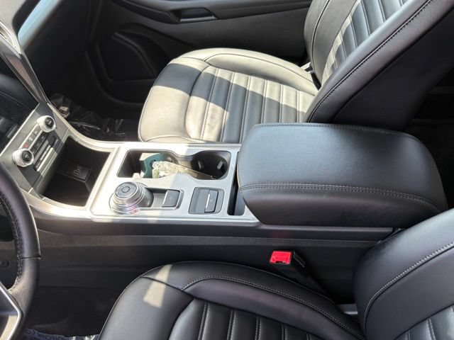 Certified 2024 Ford Edge SEL w/ Convenience Package AWD/4WD image 18