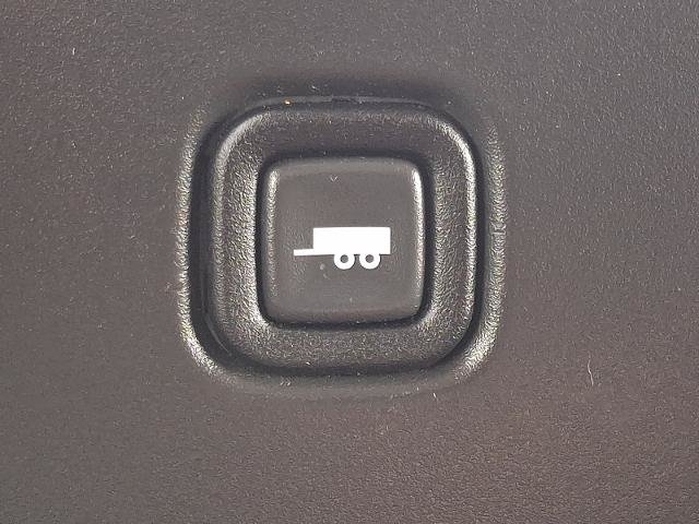 Used 2025 Chevrolet Express 2500 w/ Driver Convenience Package RWD image 25