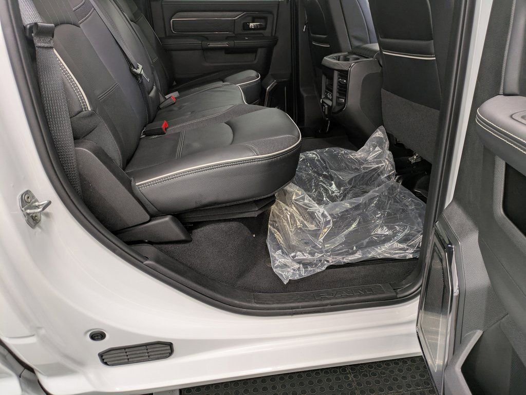 Used 2025 RAM 3500 Limited image 30