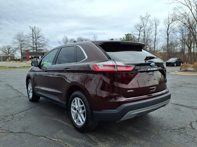 Certified 2023 Ford Edge SEL w/ Convenience Package image 2