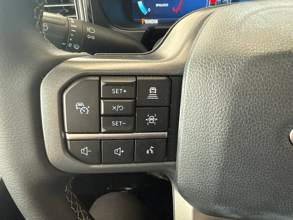 Certified 2025 Ford F350 Lariat w/ Lariat Ultimate Package AWD/4WD image 16