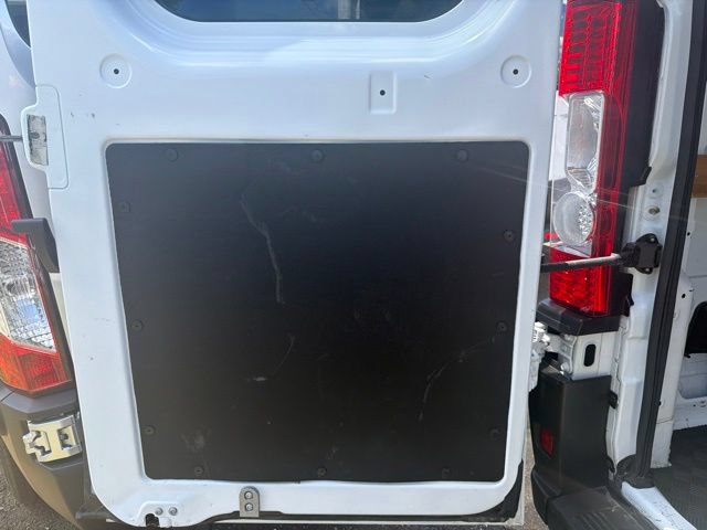 Used 2025 RAM ProMaster 2500 w/ U-Haul Equipment Group FWD image 17