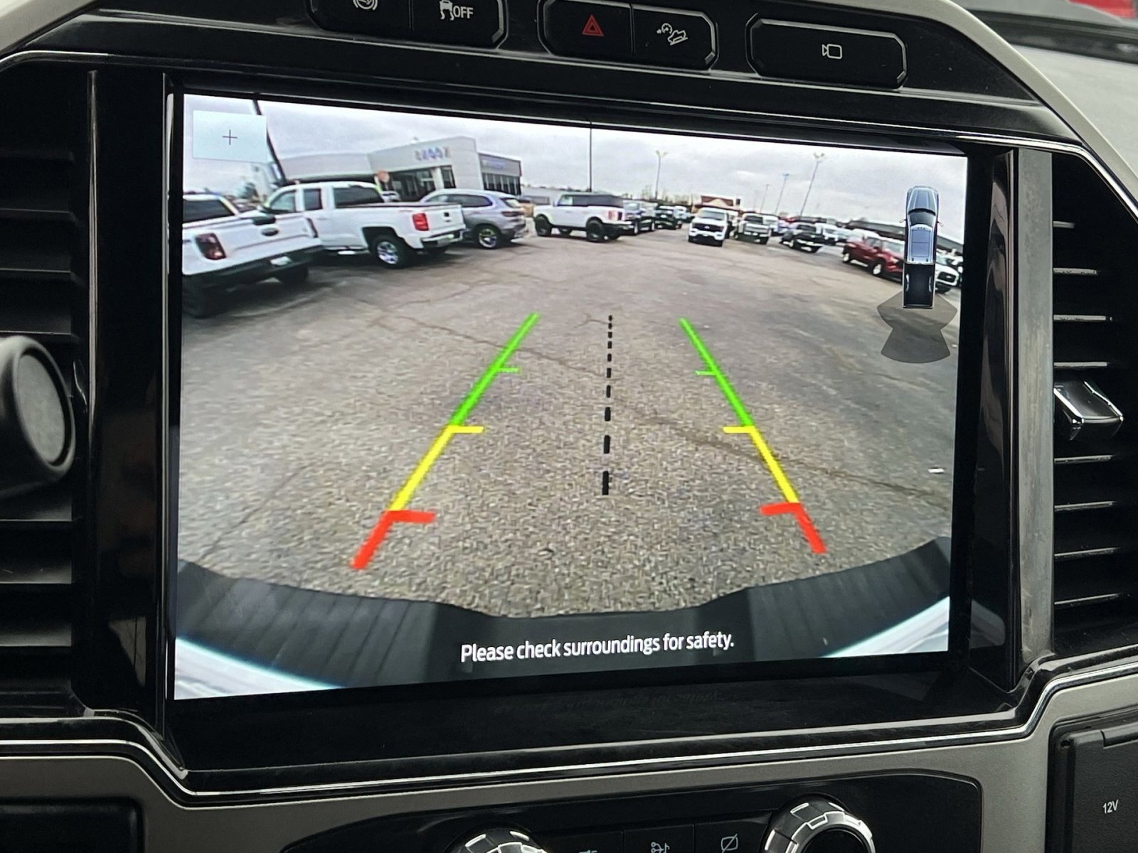 Certified 2022 Ford F350 Lariat w/ Lariat Ultimate Package image 19