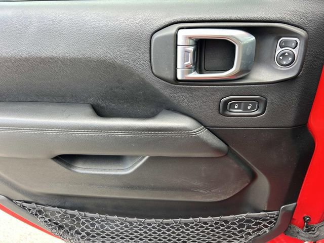 Used 2023 Jeep Wrangler Rubicon w/ Cold Weather Group image 31