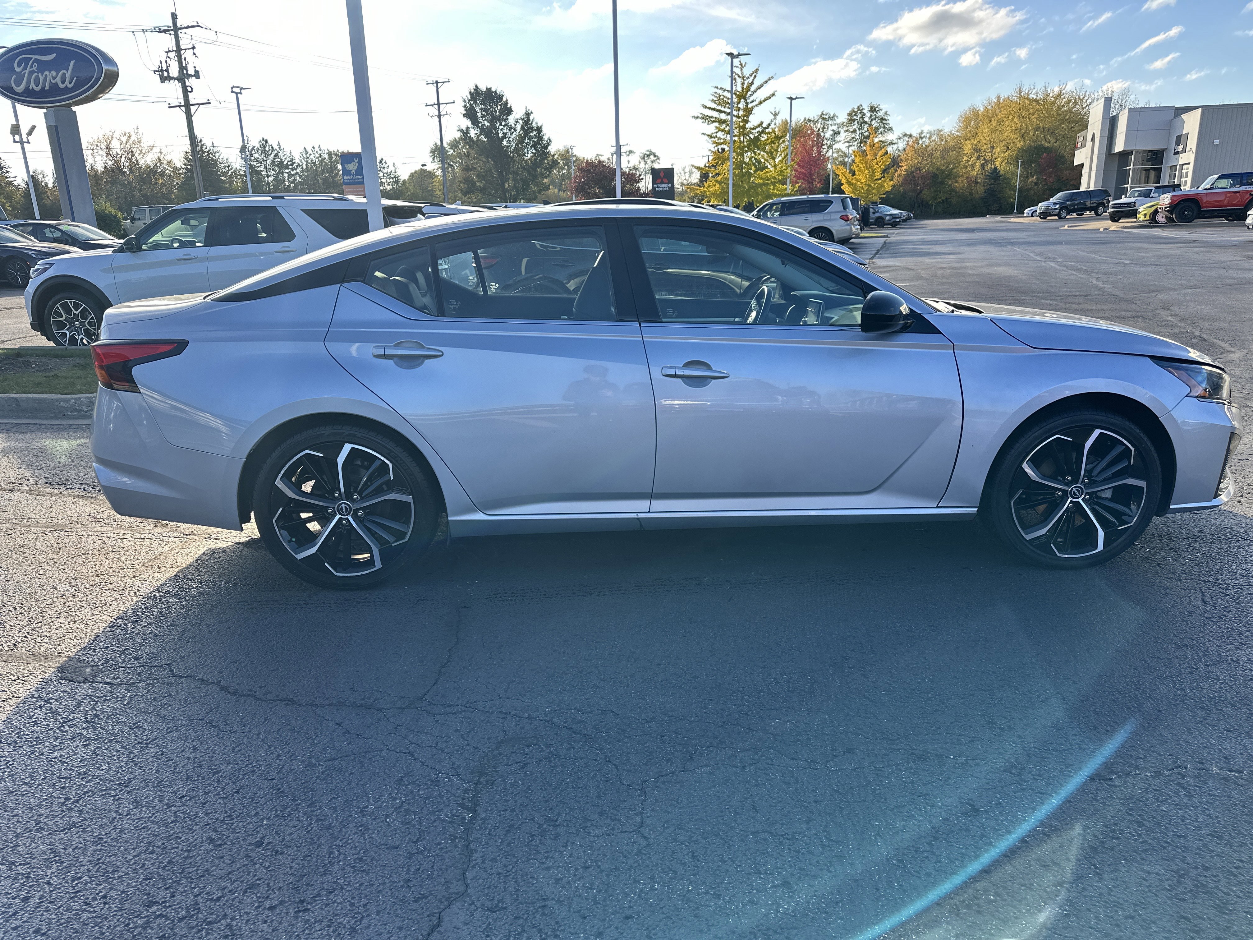 Used 2023 Nissan Altima 2.5 SR video 2