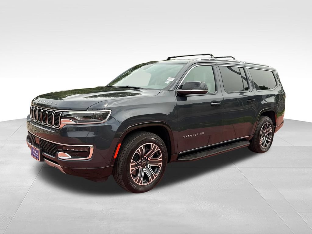 Used 2025 Jeep Wagoneer L Series II AWD/4WD image 4