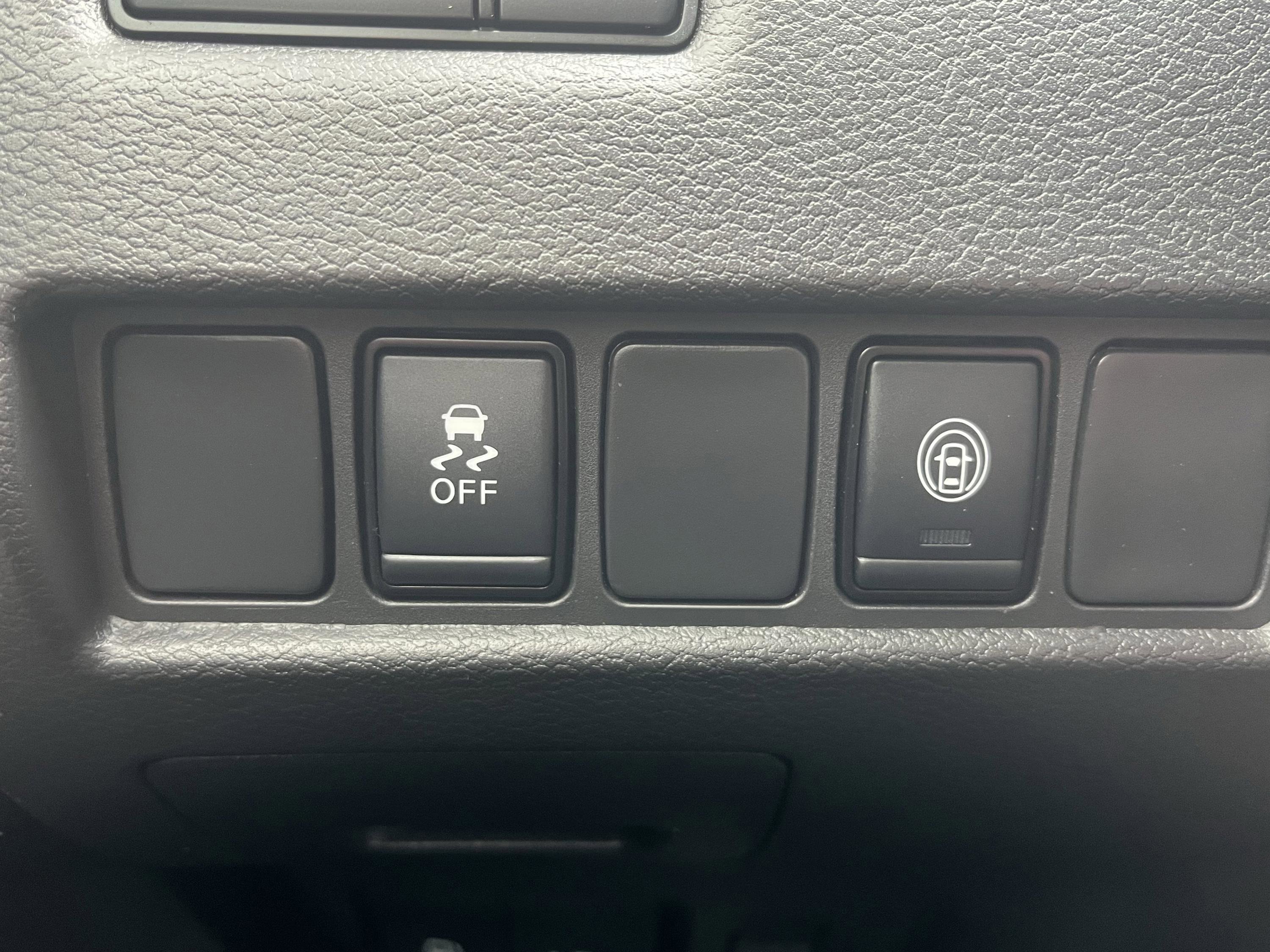 Used 2023 Nissan Murano SV w/ SV Midnight Edition Package image 18