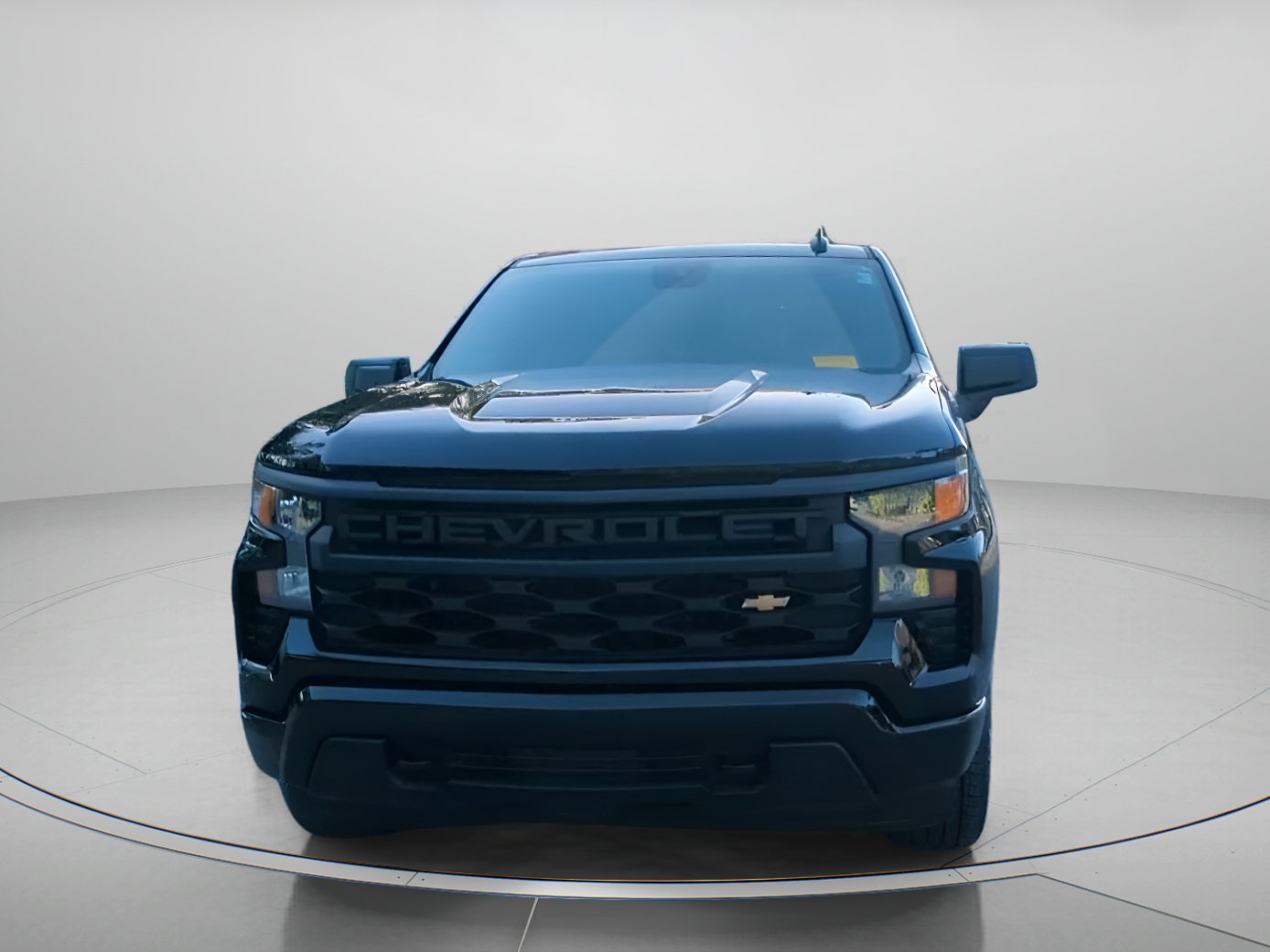 Used 2024 Chevrolet Silverado 1500 Custom RWD image 5