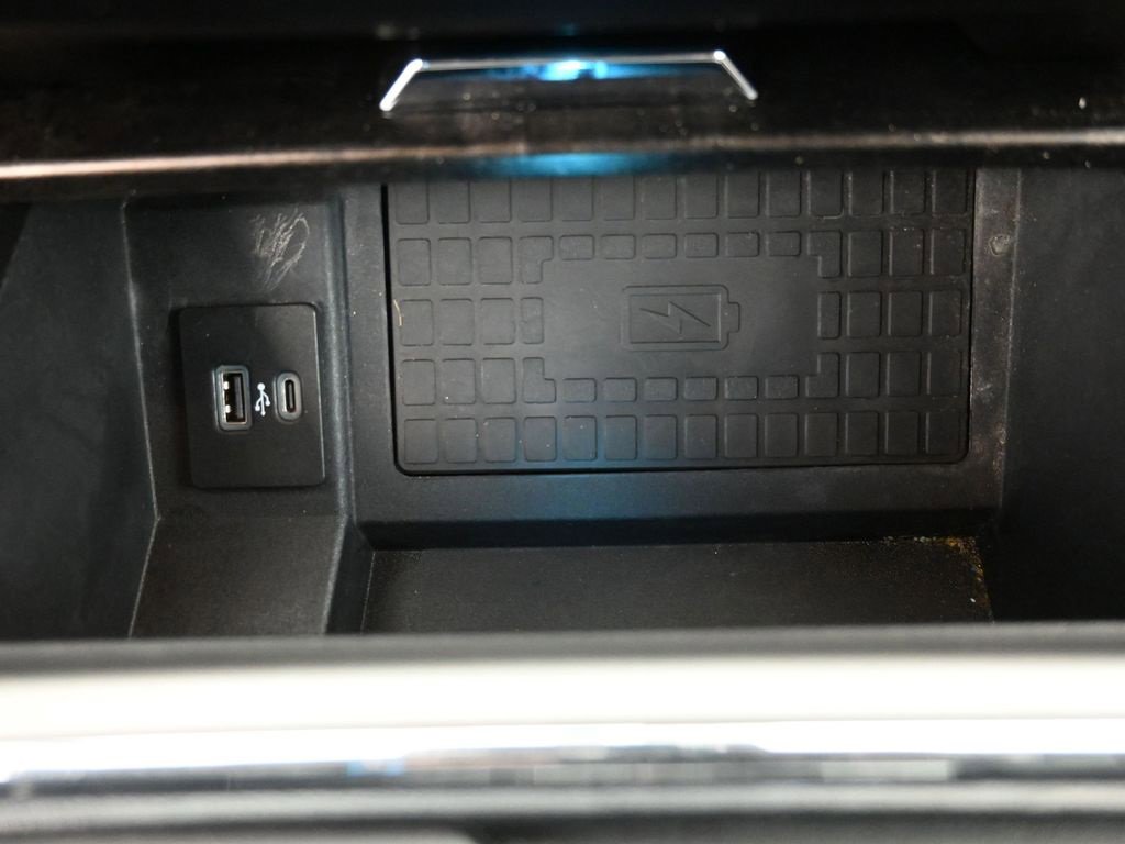 Certified 2022 Ford F350 Lariat w/ Lariat Ultimate Package image 31