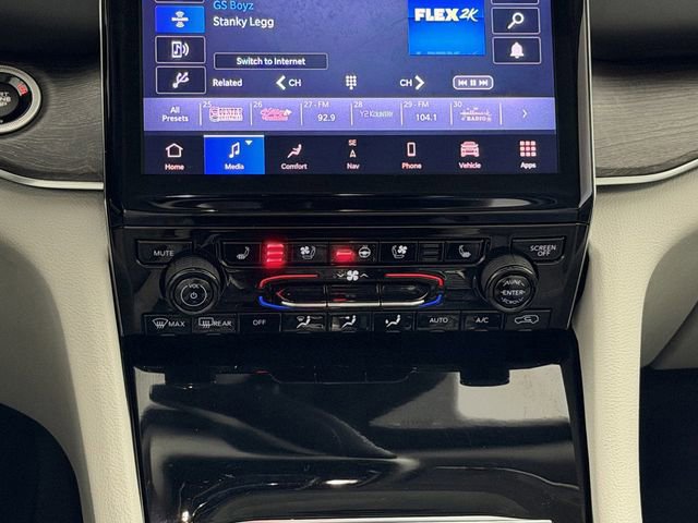 Used 2023 Jeep Grand Cherokee L Overland w/ Rear Seat Video Group I image 24