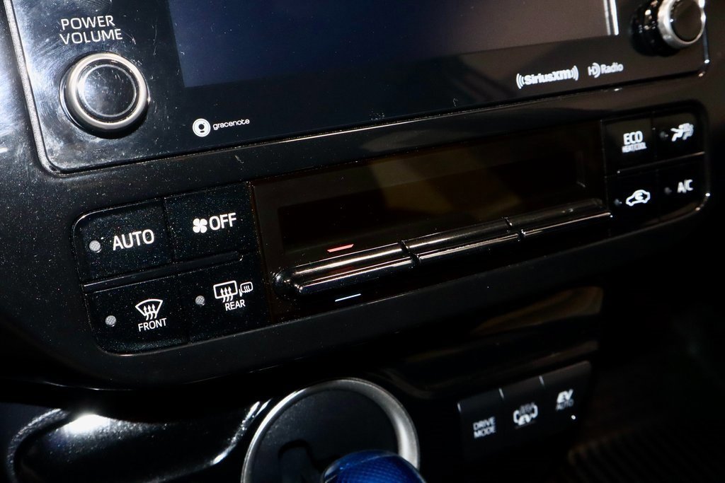 Used 2021 Toyota Prius Prime LE image 30