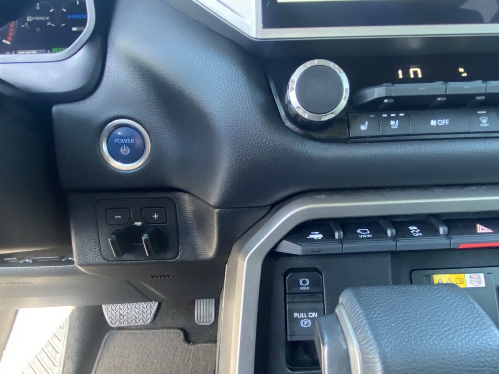 Used 2024 Toyota Tundra Limited image 13