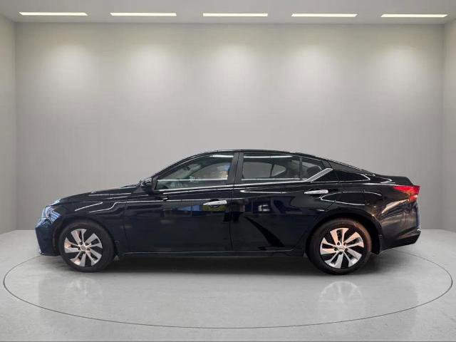 Used 2023 Nissan Altima 2.5 S image 4