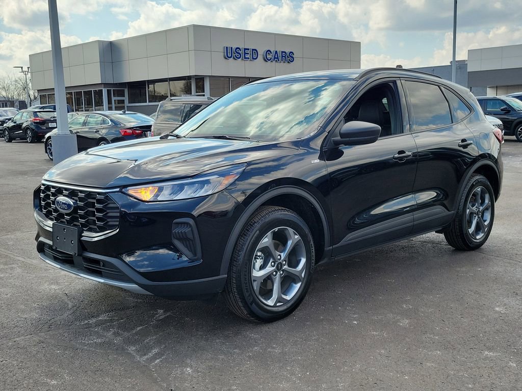 Certified 2025 Ford Escape ST-Line image 8
