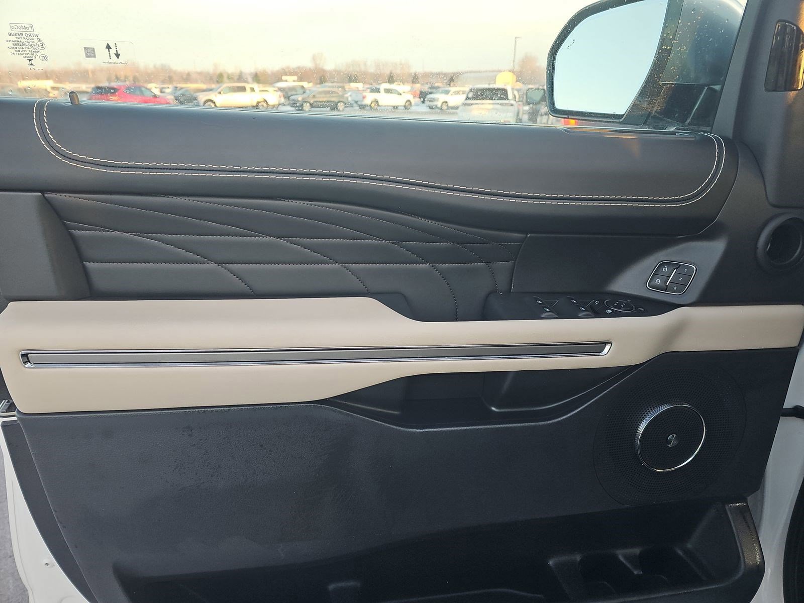 Certified 2024 Ford Expedition Max Platinum image 15