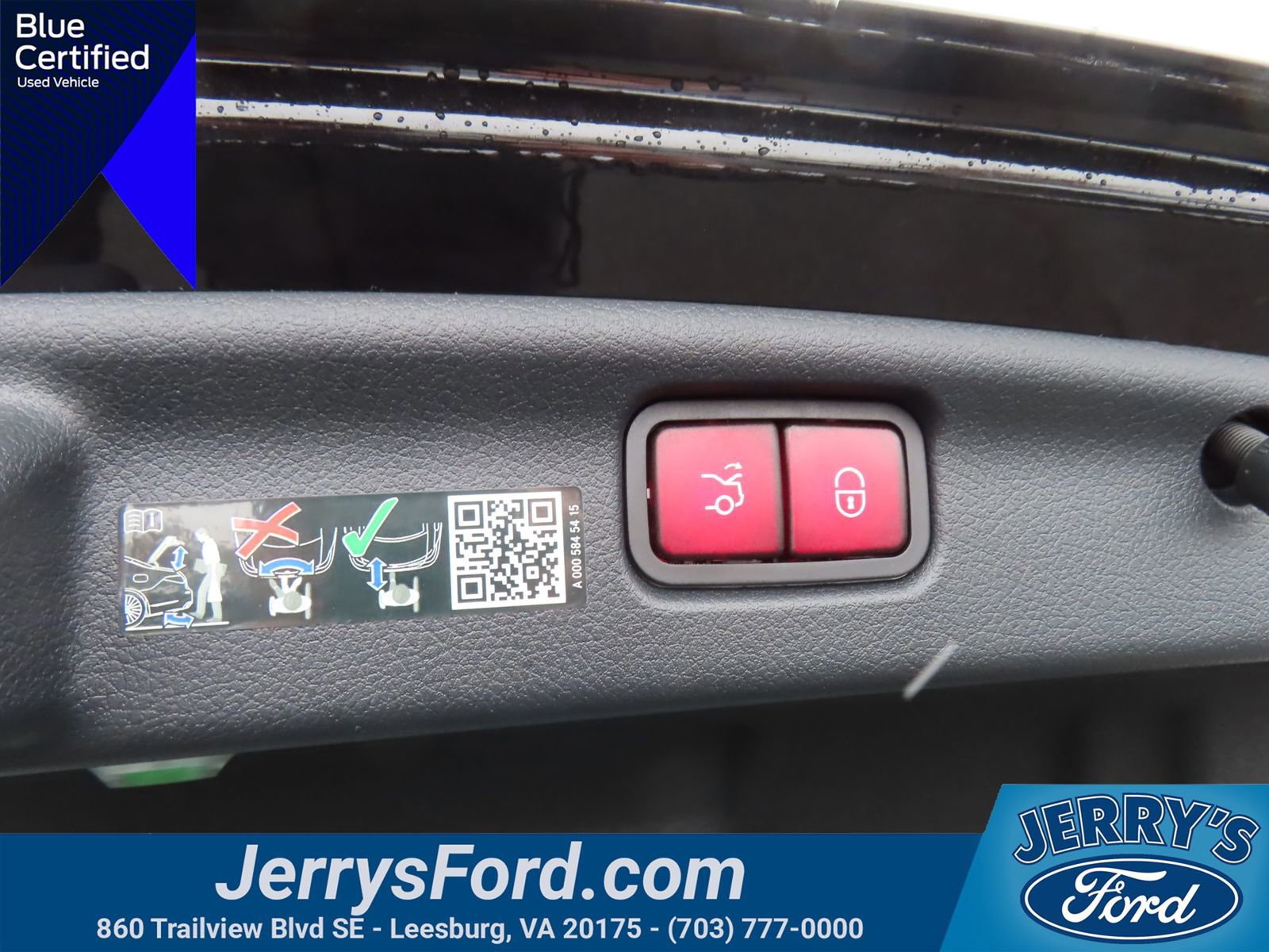 Used 2025 Mercedes-Benz C 300 4MATIC Sedan image 39