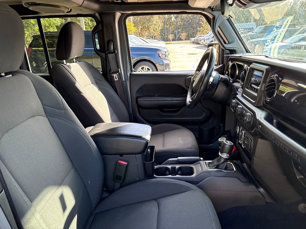 Used 2022 Jeep Wrangler Unlimited Sport image 27
