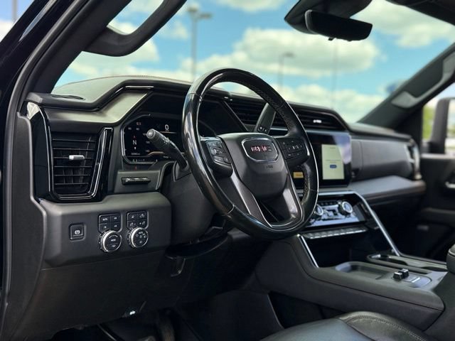 Used 2024 GMC Sierra 2500 AT4 w/ Technology Package AWD/4WD image 11