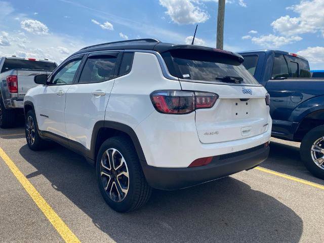 Used 2022 Jeep Compass Limited AWD/4WD image 13