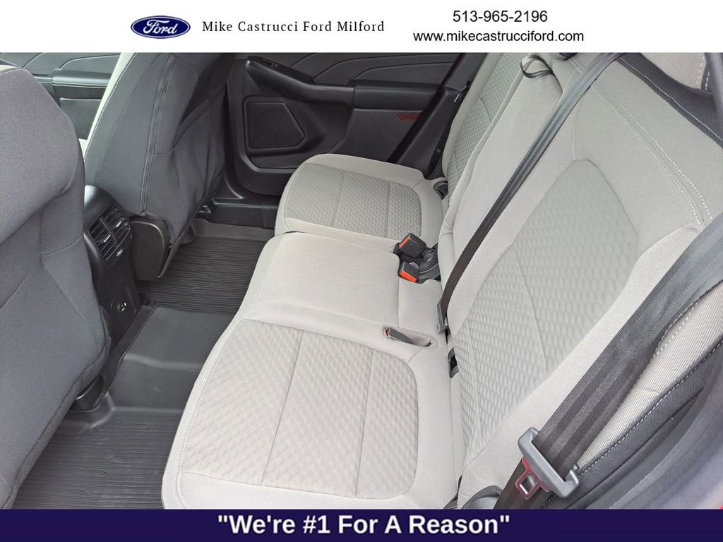 Certified 2022 Ford Escape SE w/ SE Sport Appearance Package image 23