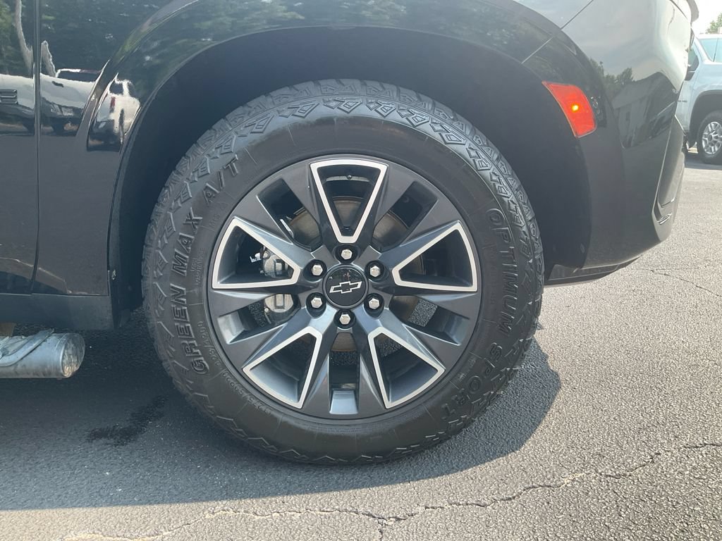 Used 2021 Chevrolet Tahoe Z71 w/ Z71 Off-Road Package AWD/4WD image 10