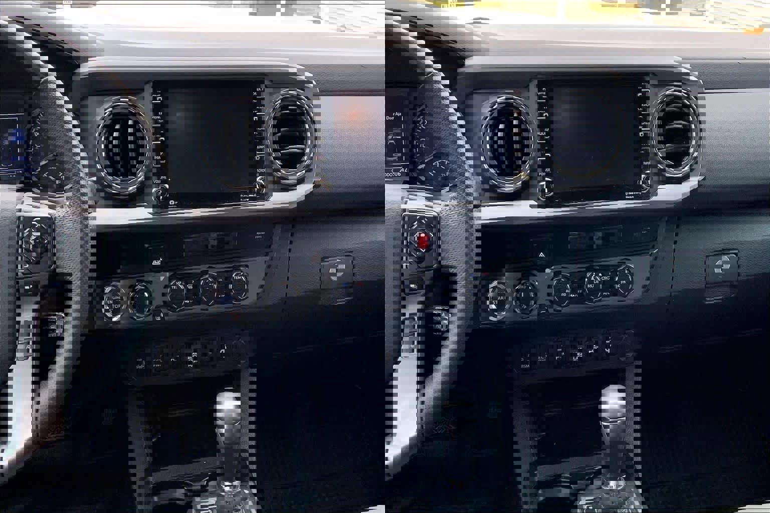 Used 2023 Toyota Tacoma TRD Sport w/ Technology Package image 9