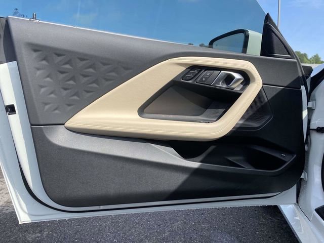 Used 2024 BMW 230i Coupe w/ Convenience Package RWD image 18