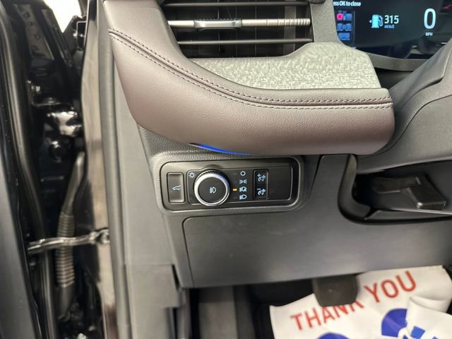 Certified 2025 Ford Explorer Platinum w/ LUX Leather Package image 36