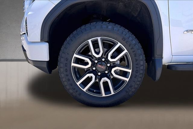 Used 2022 GMC Sierra 1500 AT4 w/ AT4 Premium Package AWD/4WD image 8