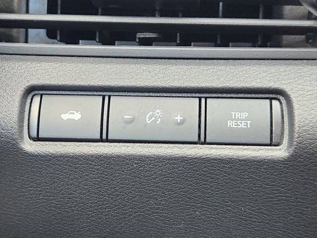 Used 2025 Nissan Altima 2.5 SV FWD image 20
