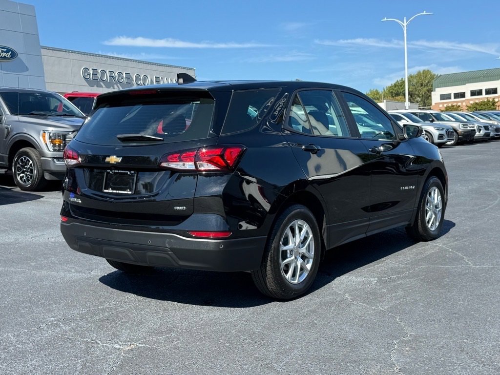Used 2022 Chevrolet Equinox LS image 4