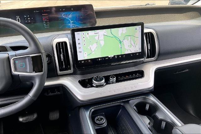 Certified 2025 Ford Expedition Active AWD/4WD image 6