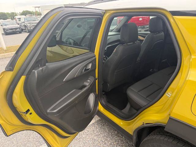 Used 2023 Chevrolet TrailBlazer ACTIV w/ Sun and Liftgate Package FWD image 12