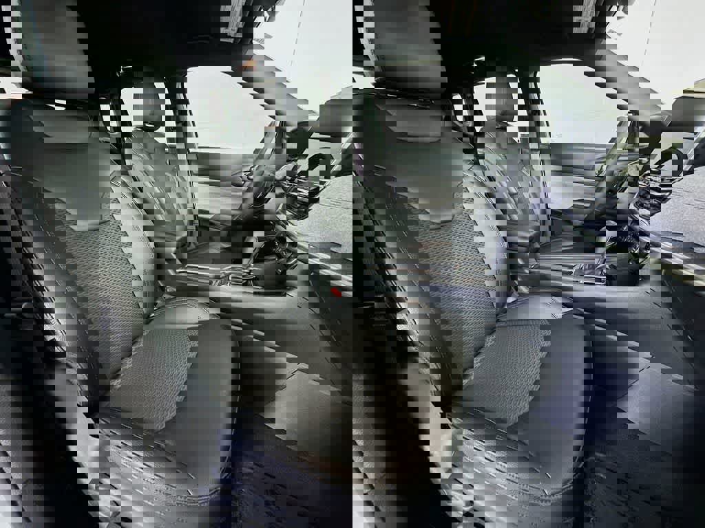 Used 2024 Jeep Compass Latitude image 15