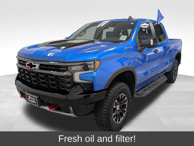 Used 2025 Chevrolet Silverado 1500 ZR2 w/ Technology Package image 5