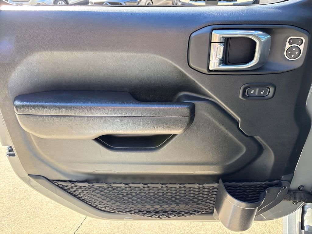 Used 2022 Jeep Wrangler Unlimited Sport image 15