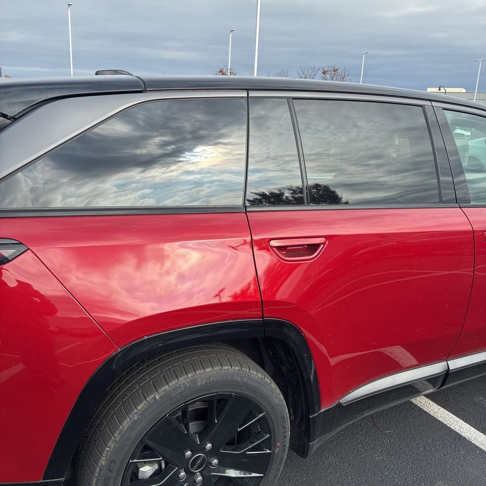 Used 2024 Jeep Wagoneer Launch Edition image 6