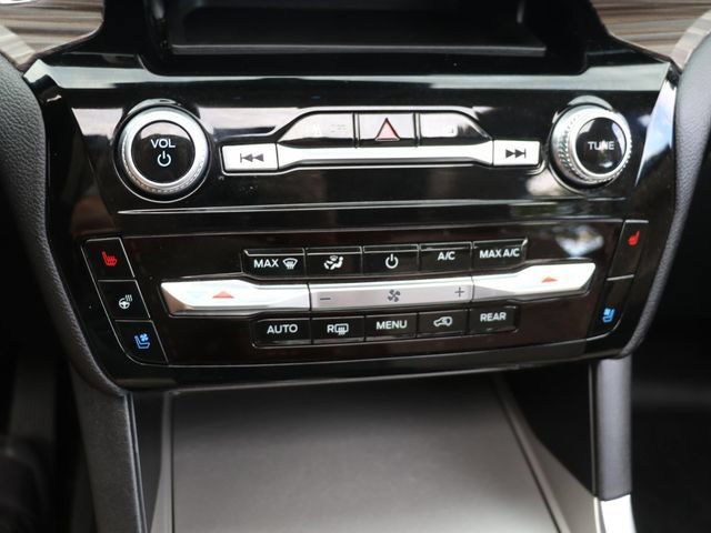 Certified 2022 Ford Explorer Limited w/ Equipment Group 301A AWD/4WD image 24