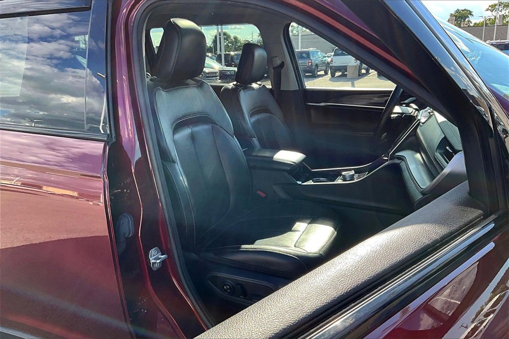 Used 2022 Jeep Grand Cherokee L Limited image 7